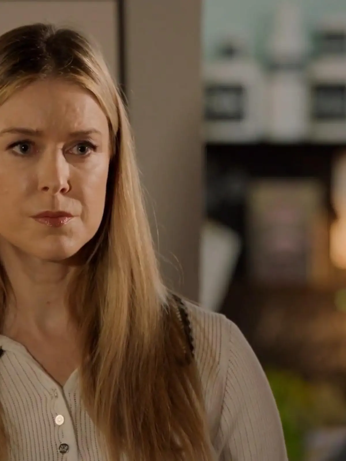 Bild zu: "Für welche Seite entscheidet Jessy sich?"