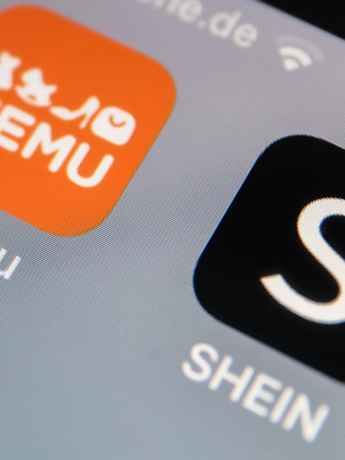 Bild zu: "Giftig und brandgefährlich! Vor diesen Produkten auf Temu und Shein warnt jetzt Stiftung Warentest"