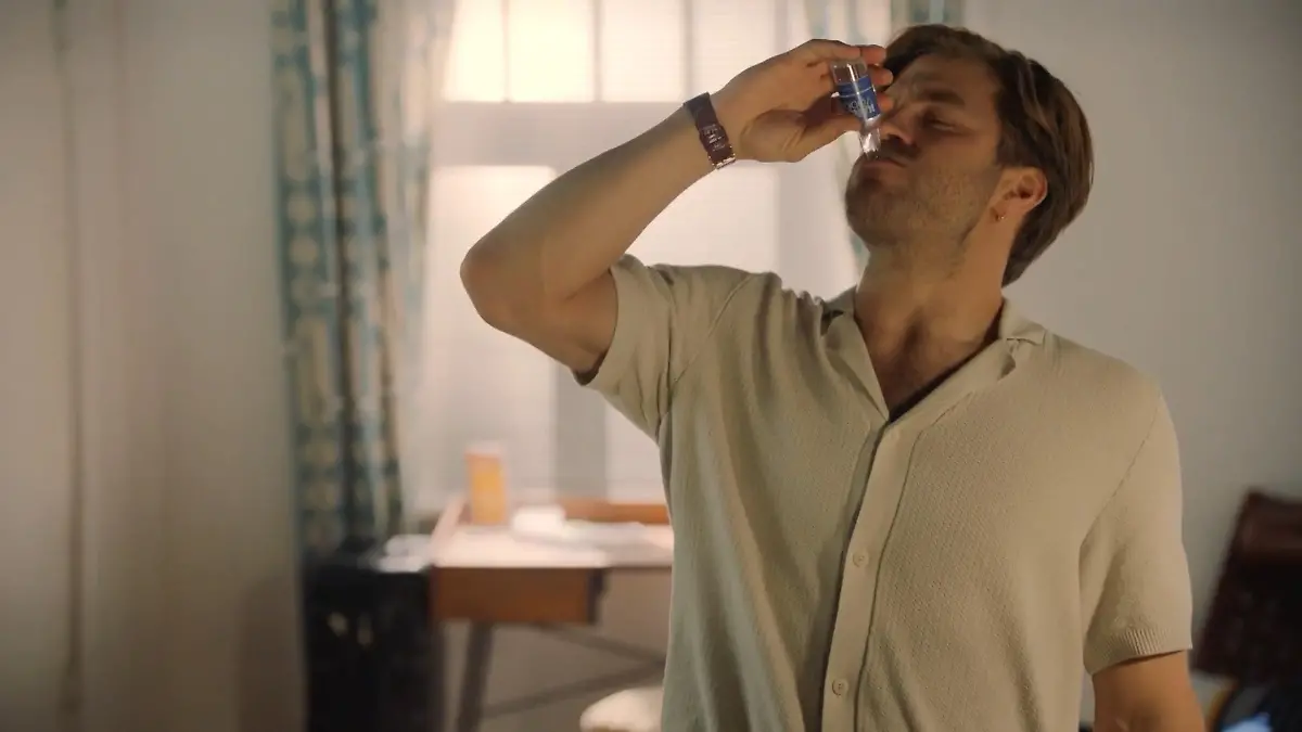 Julian betäubt seinen Frust GZSZ-Wochenvorschau Teil 2