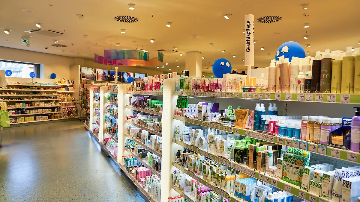 Gang eines Drogeriemarktes