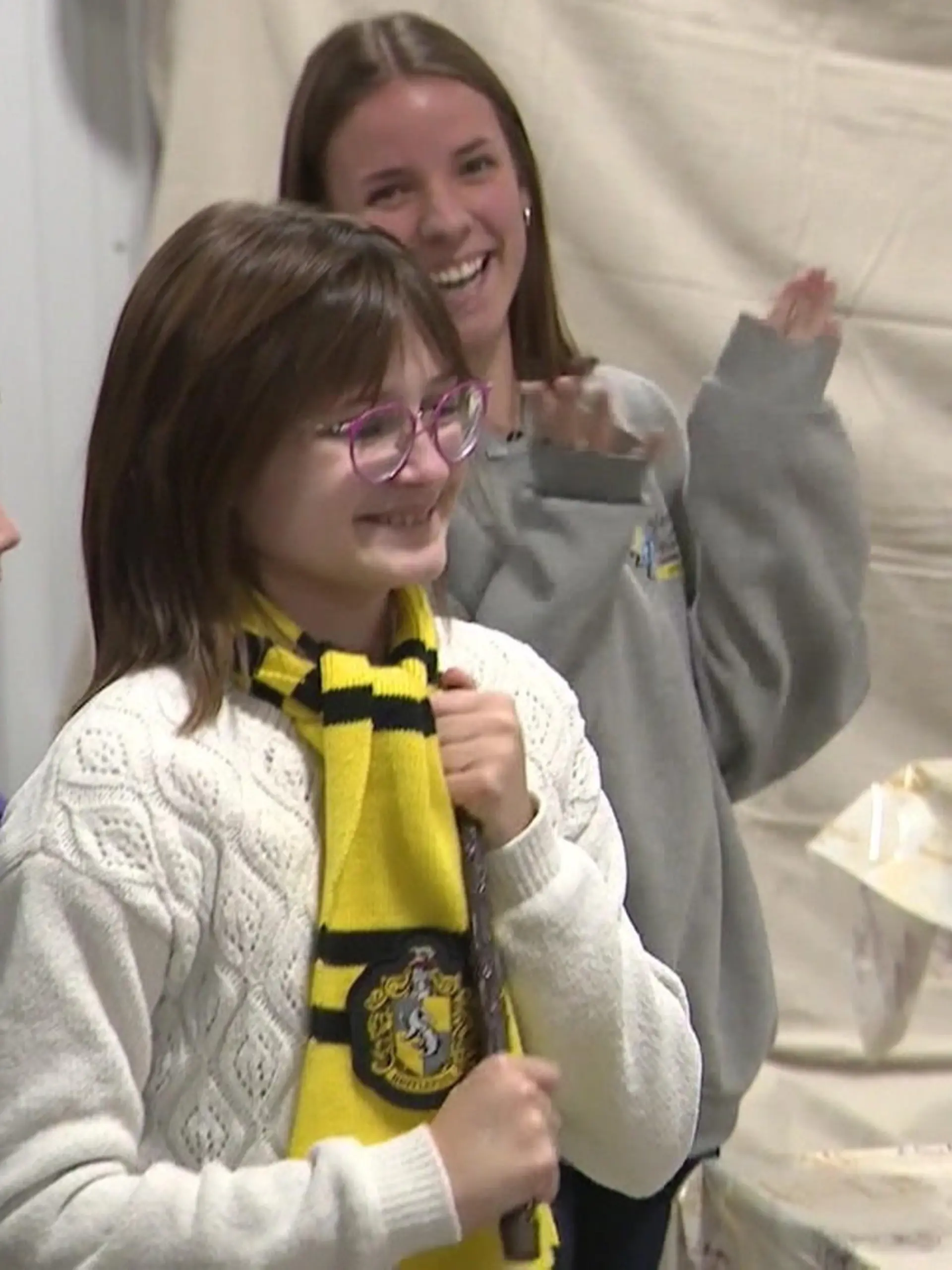 Bild zu: "Penelope (11) kämpft drei Jahre gegen den Krebs – dann wird es magisch!"