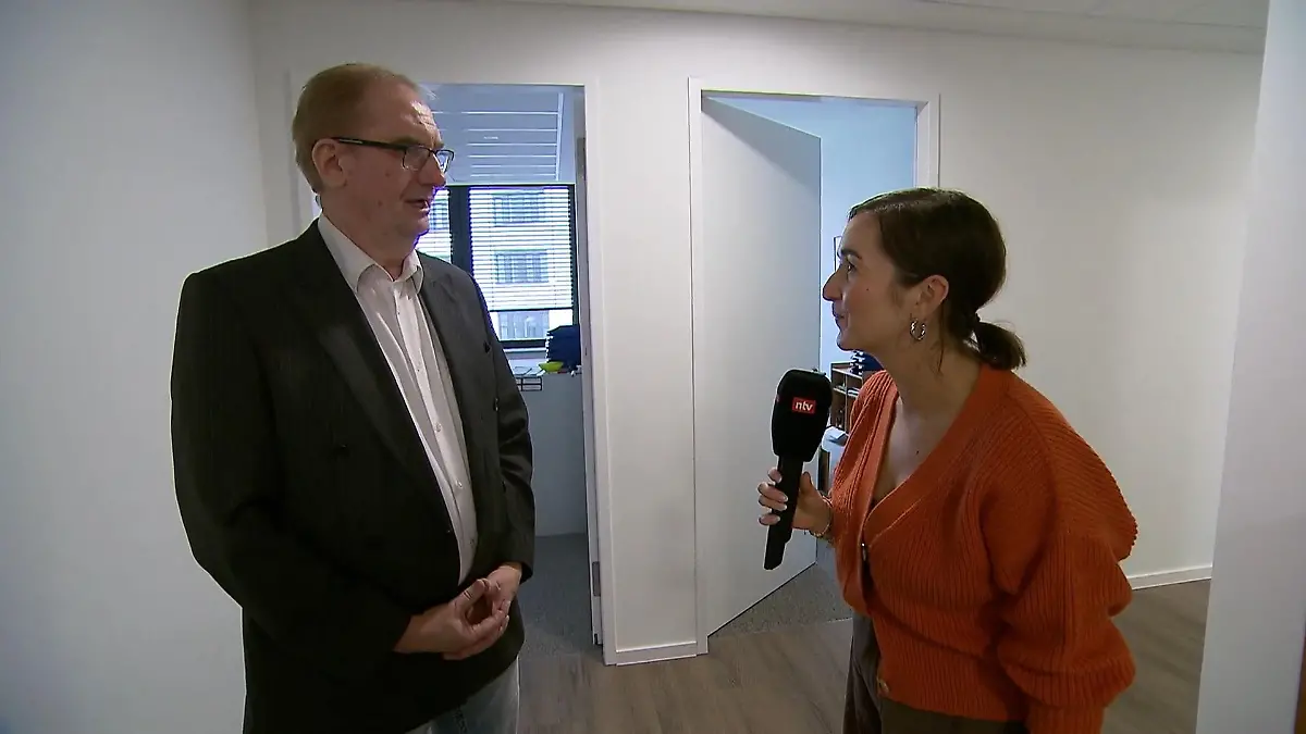 Weltspartag – Wie kann ich sparen? RTL WEST Interview