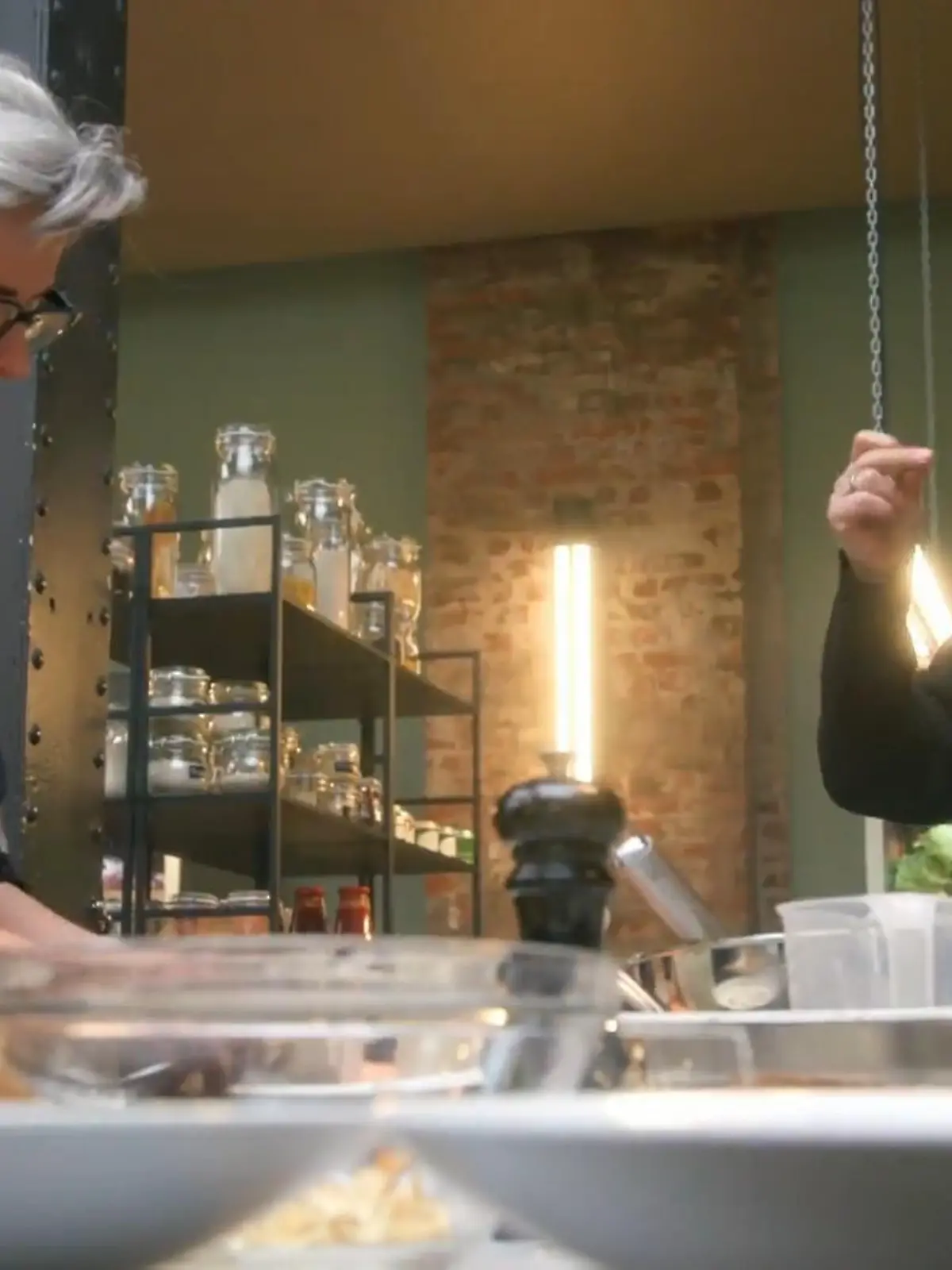 Bild zu: "Sind die Gerichte mutig genug?"