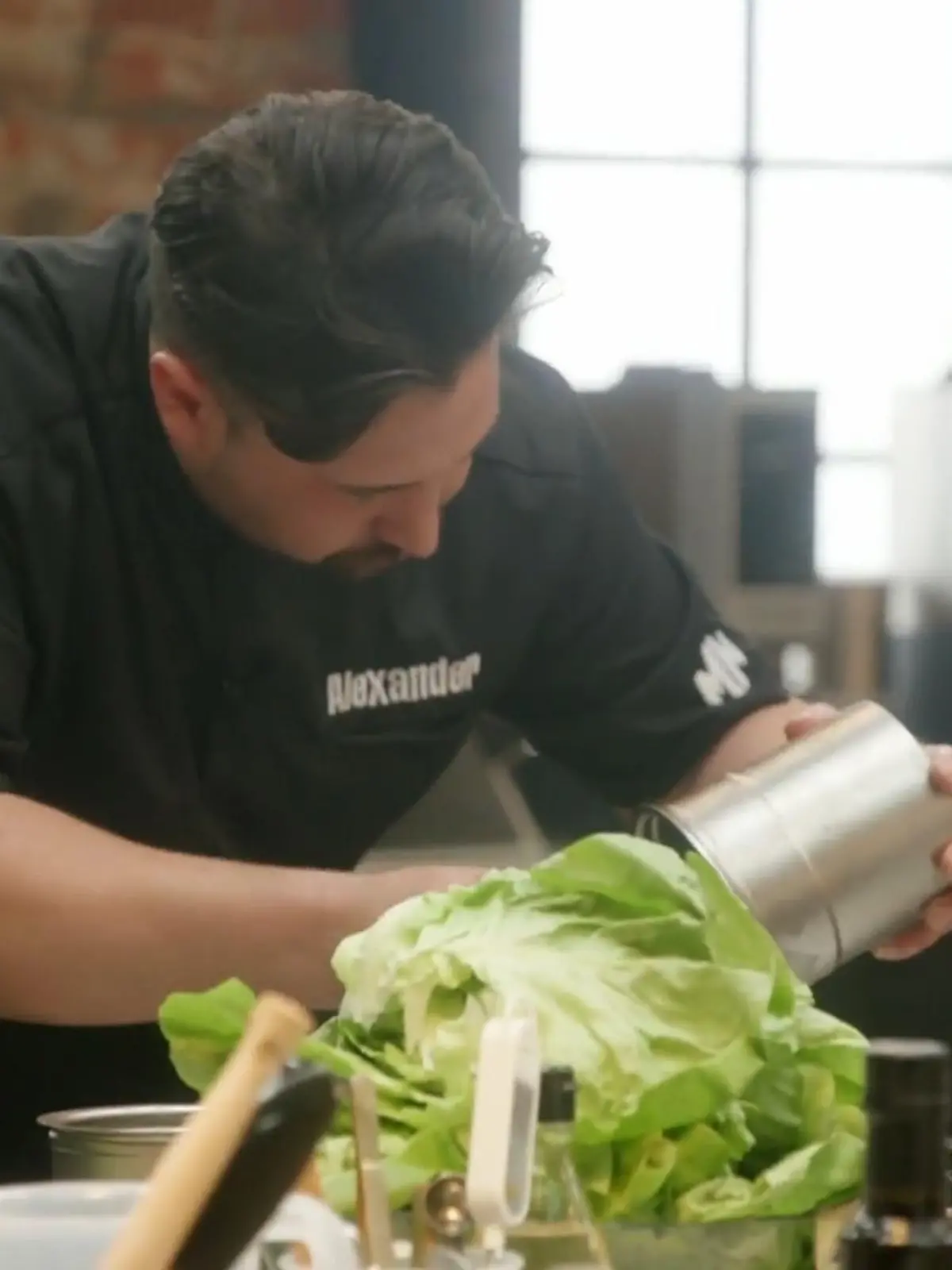 Bild zu: "Wer meistert die Salat-Challenge?"