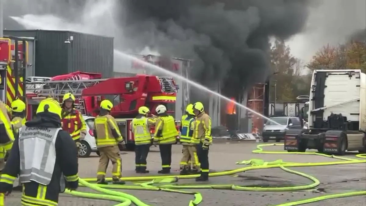 Gas-Arbeiten enden in Flammen! Explosion auf Tankstellengelände erschüttert Castrop-Rauxel Mehrere Verletzte nach Brand