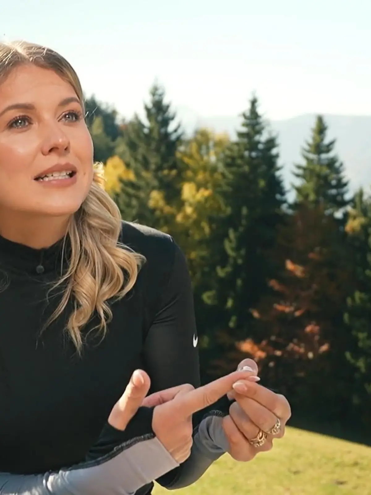 Bild zu: "DAS kann Josefin an ihrer Rolle Alicia nicht verstehen"