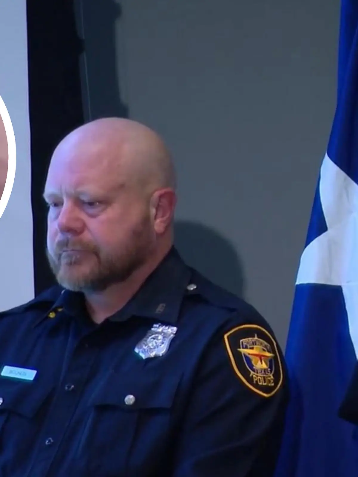 Bild zu: "Nach Baby-Wiederbelebung – Helden-Polizisten ringen mit den Tränen!"