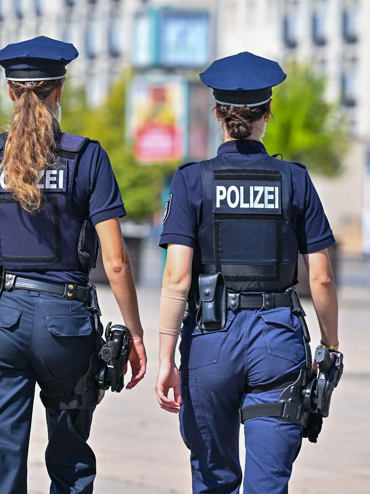 Bild zu: "Geschlechtswechsel zur schnelleren Beförderung?"