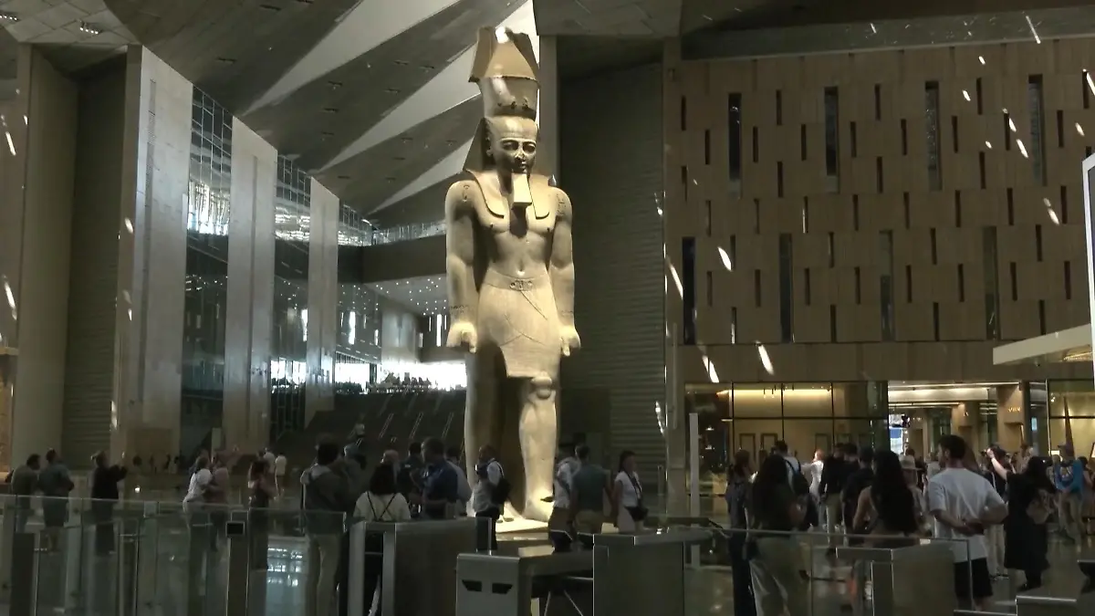 „Viele dachten, es sei unmöglich" – Das größte archäologische Museum der Welt eröffnet Nach 23 Jahren Bauzeit