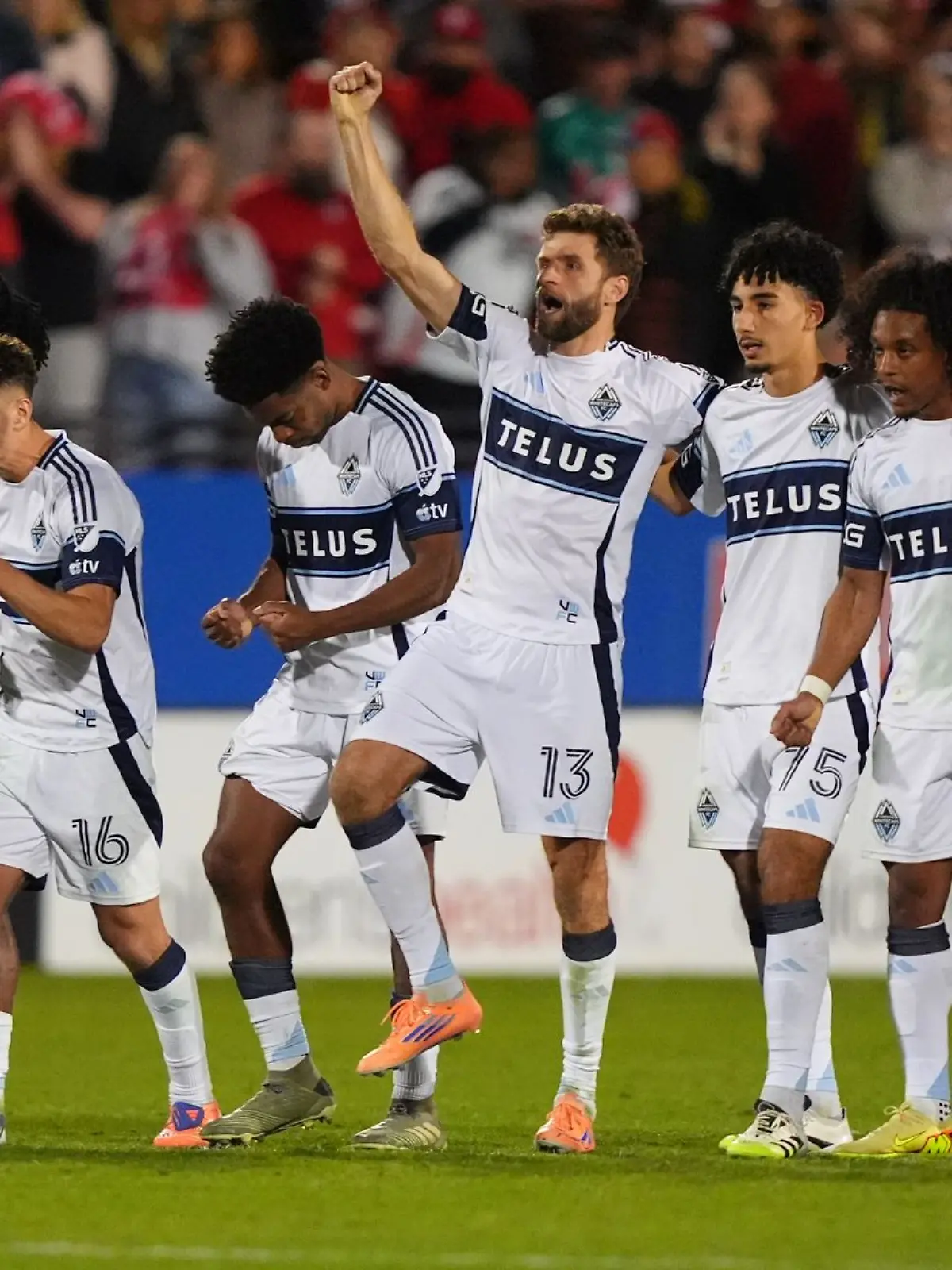 Bild zu: "«Wie ein kleiner Schuljunge»: Müller erreicht nächste Runde"