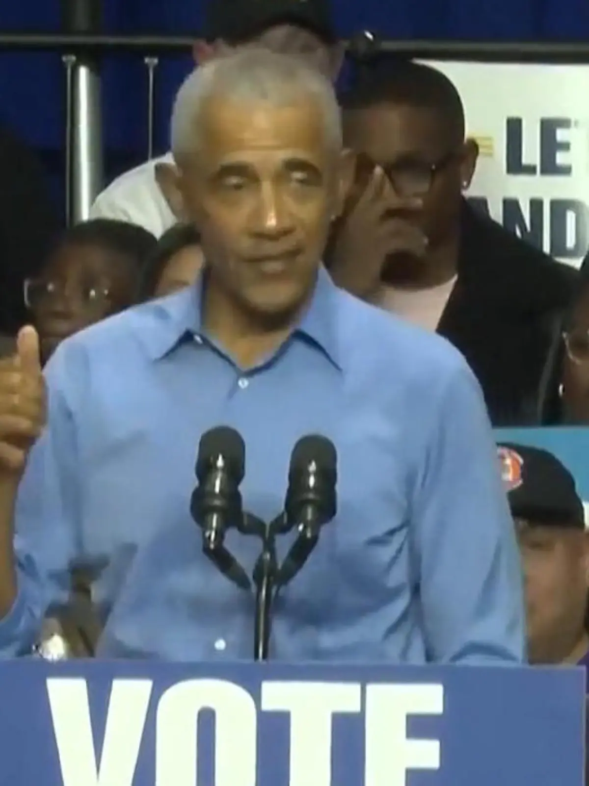 Bild zu: "„Als wäre jeden Tag Halloween" – Obama rechnet mit Trump ab"