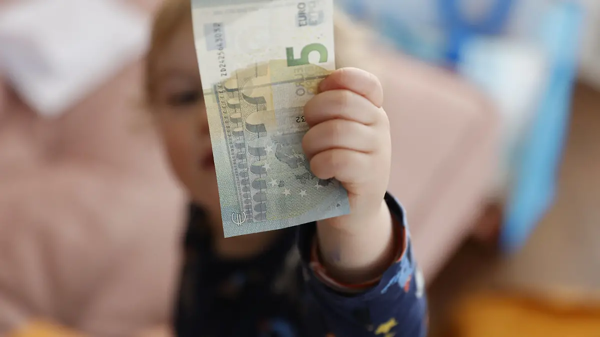Thema: Armut in Familien in Deutschland. Bonn Deutschland *** Topic Poverty in families in Germany Bonn Germany Copyright: xUtexGrabowsky/photothek.netx 