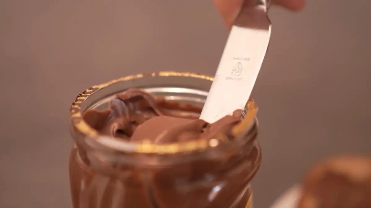 Nuss-Nougat-Creme wird deutlich teurer  Haselnuss-Krise!