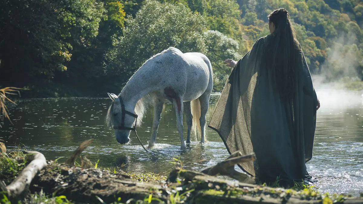 Kriemhild (Lilja van der Zwaag)

+++ Die Verwendung des sendungsbezogenen Materials ist nur mit dem Hinweis und Verlinkung auf RTL+ gestattet. +++