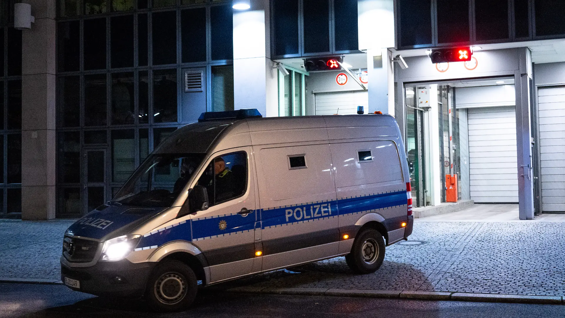 Ein Haftrichter am Amtsgericht Tiergarten (Foto) erließ nach einer Vorführung Haftbefehl gegen den Verdächtigen aus Syrien 