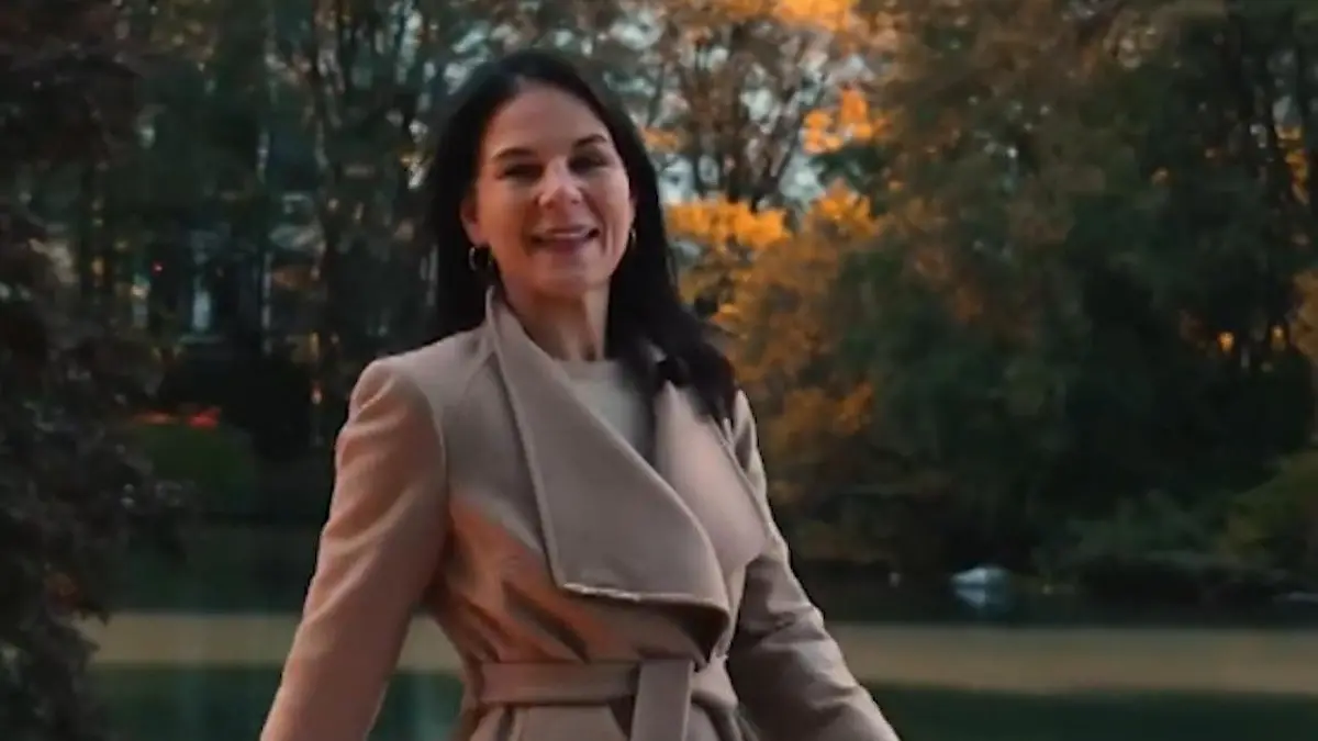 Annalena Baerbock mischt New York auf – im Stil dieser berühmten TV-Serie! Grüße der UN-Präsidentin