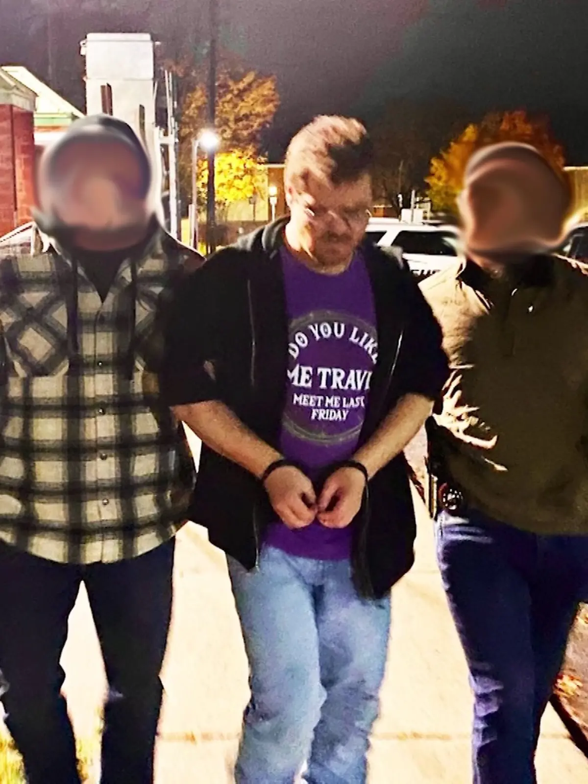 Anthony Lennon wird von der Polizei in Kanton im US-Bundesstaat New York festgenommen. 