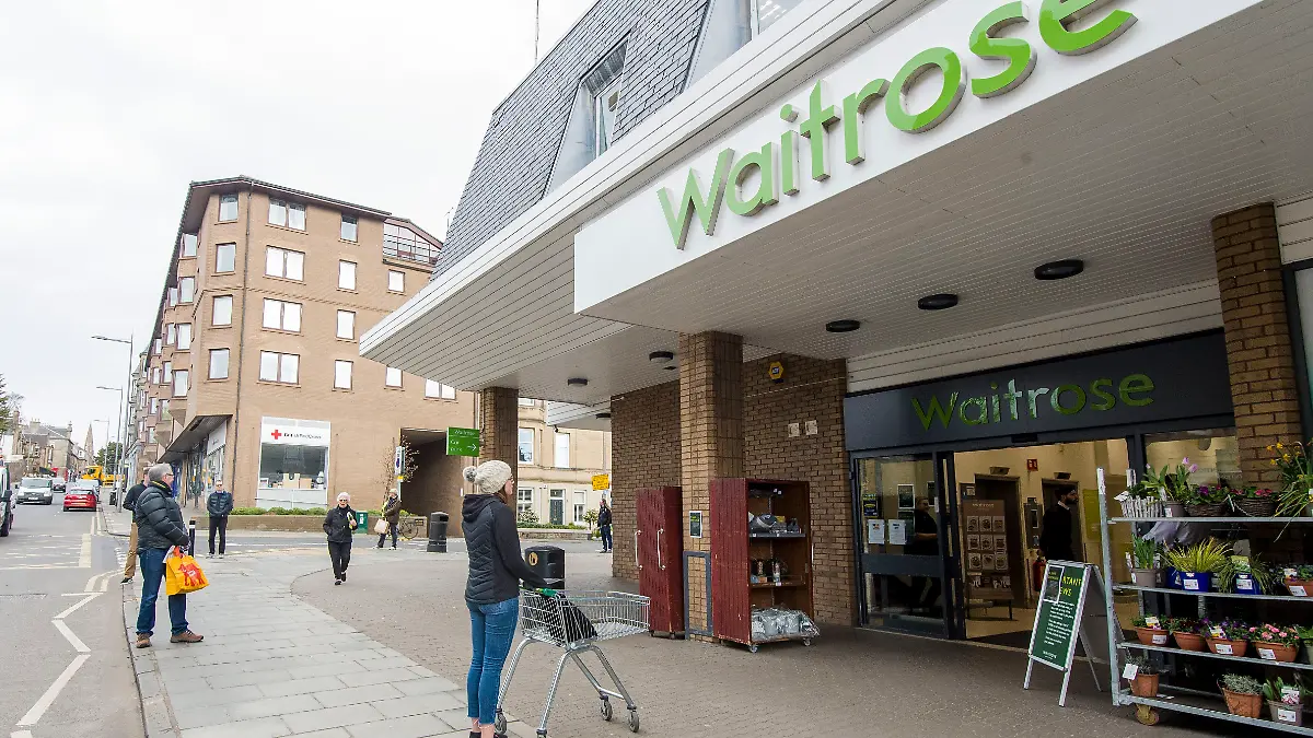 Die britische Supermarktkette Waitros sorgt mit der „Entlassung” für Kopfschütteln Credit: Euan Cherry