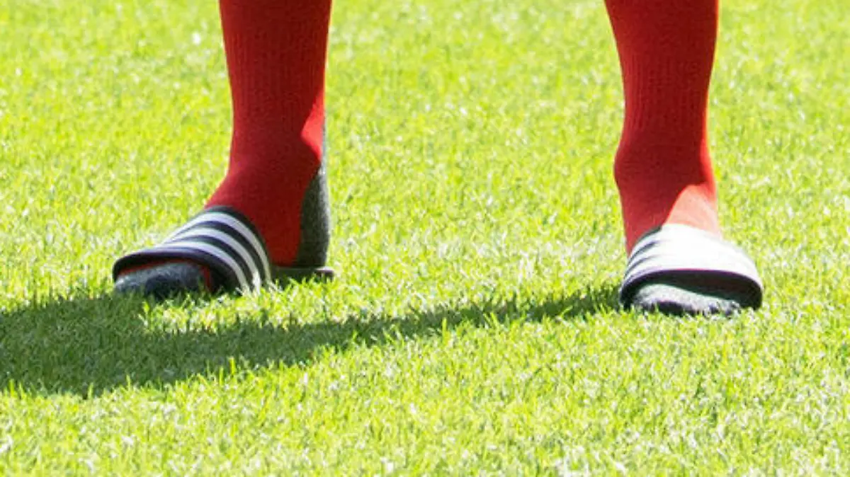 Robin Knoche 1. FC Union Berlin wird fotografiert 1. FC Union Berlin 1. Bundesliga, Porträttermin 2023/2024, 09.08. 2023, *** Robin Knoche 1 FC Union Berlin is photographed 1 FC Union Berlin 1 Bundesliga, portrait date 2023 2024, 09 08 2023, Copyright: xSebastianxRäppold/MatthiasxKochx