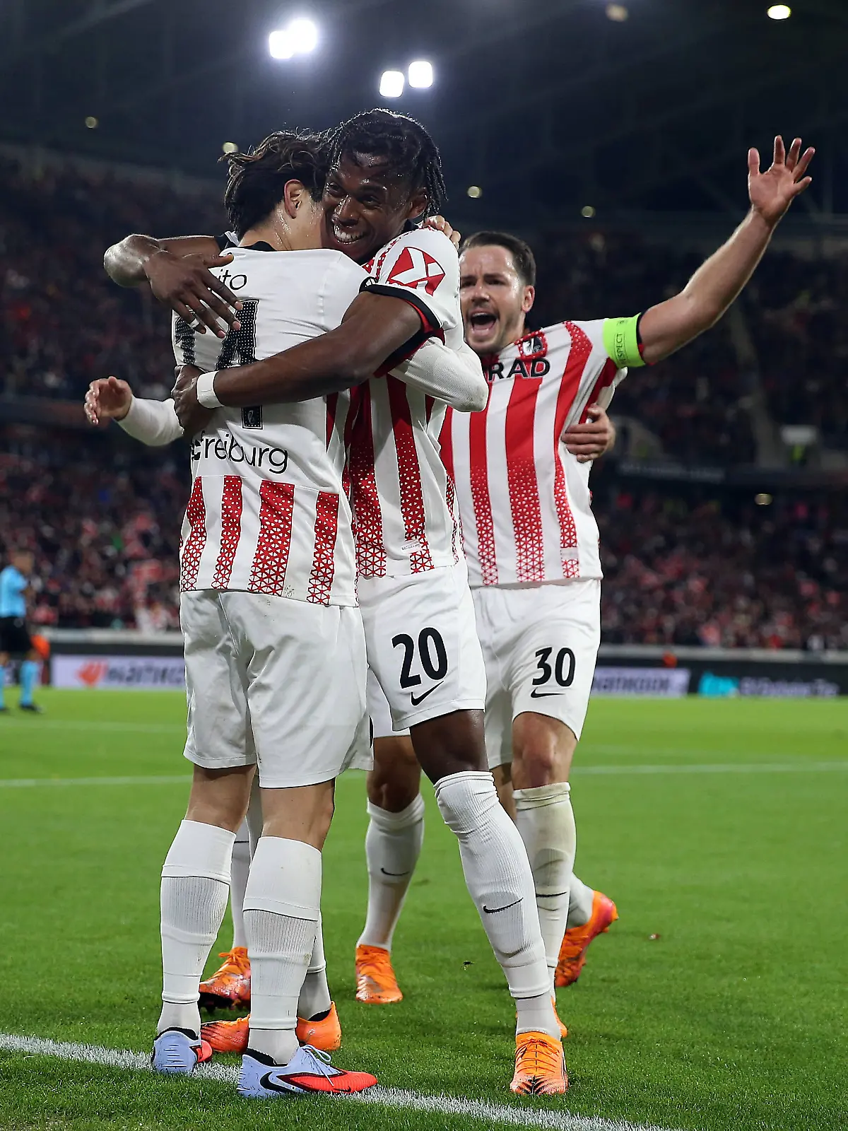 Nächster Erfolg in der Europa League? RTL überträgt das Spiel OGC Nizza gegen SC Freiburg online im Livestream auf RTL+