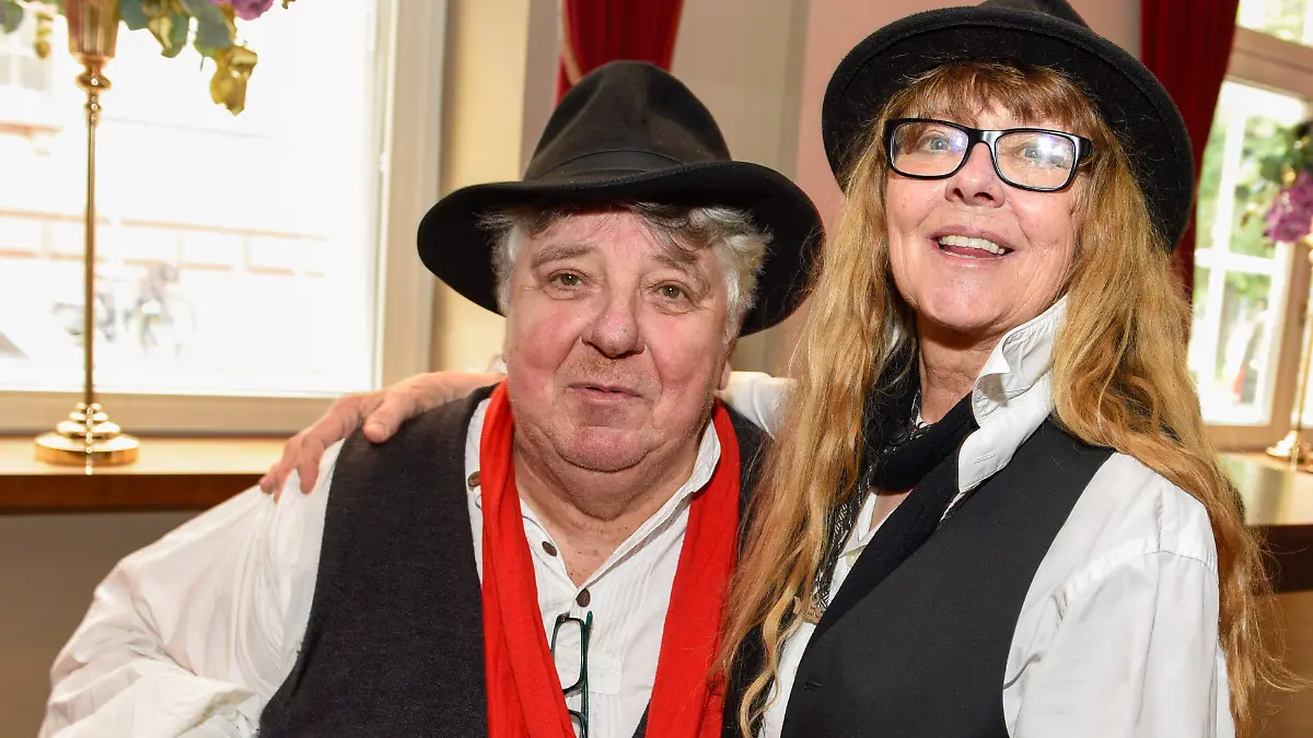 p12 vb k+ Michael Schanze, Freundin Ursula