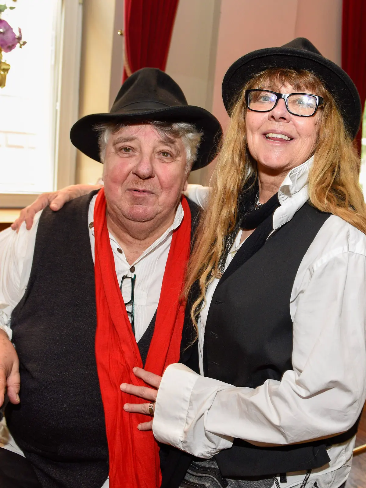 p12 vb k+ Michael Schanze, Freundin Ursula