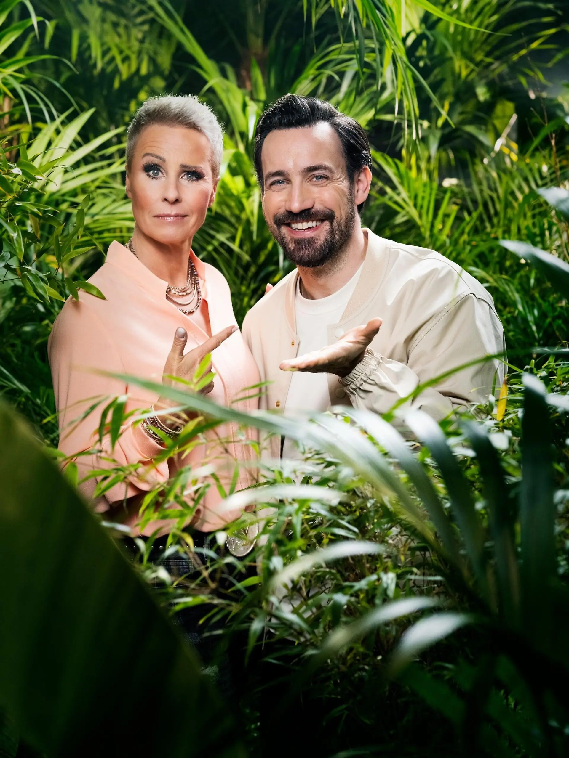 Die beiden Moderatoren Sonja Zietlow und Jan Köppen.

Die Verwendung des sendungsbezogenen Materials ist nur mit dem Hinweis und Verlinkung auf RTL+ gestattet.