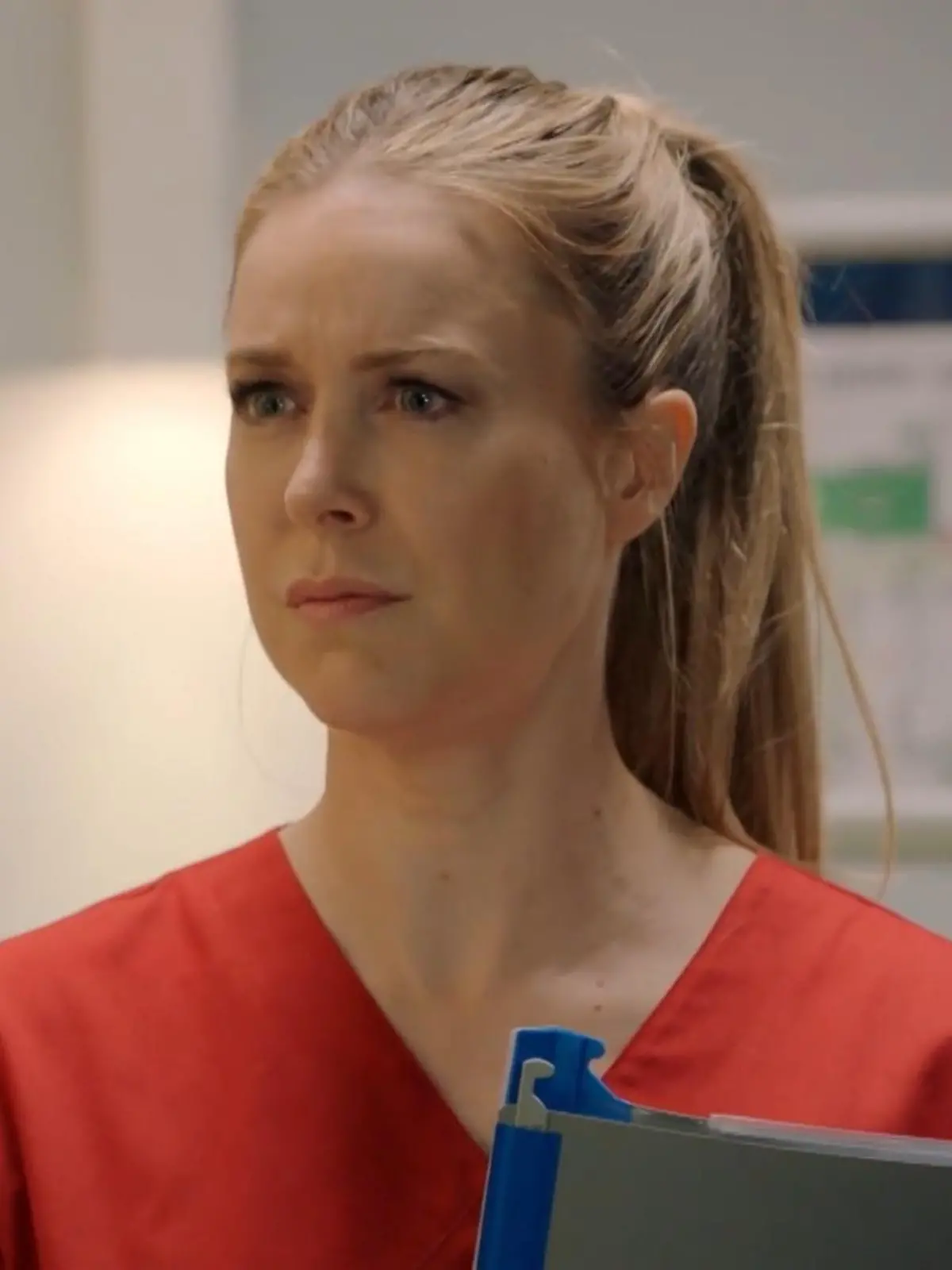 Jessica (Nina Ensmann)