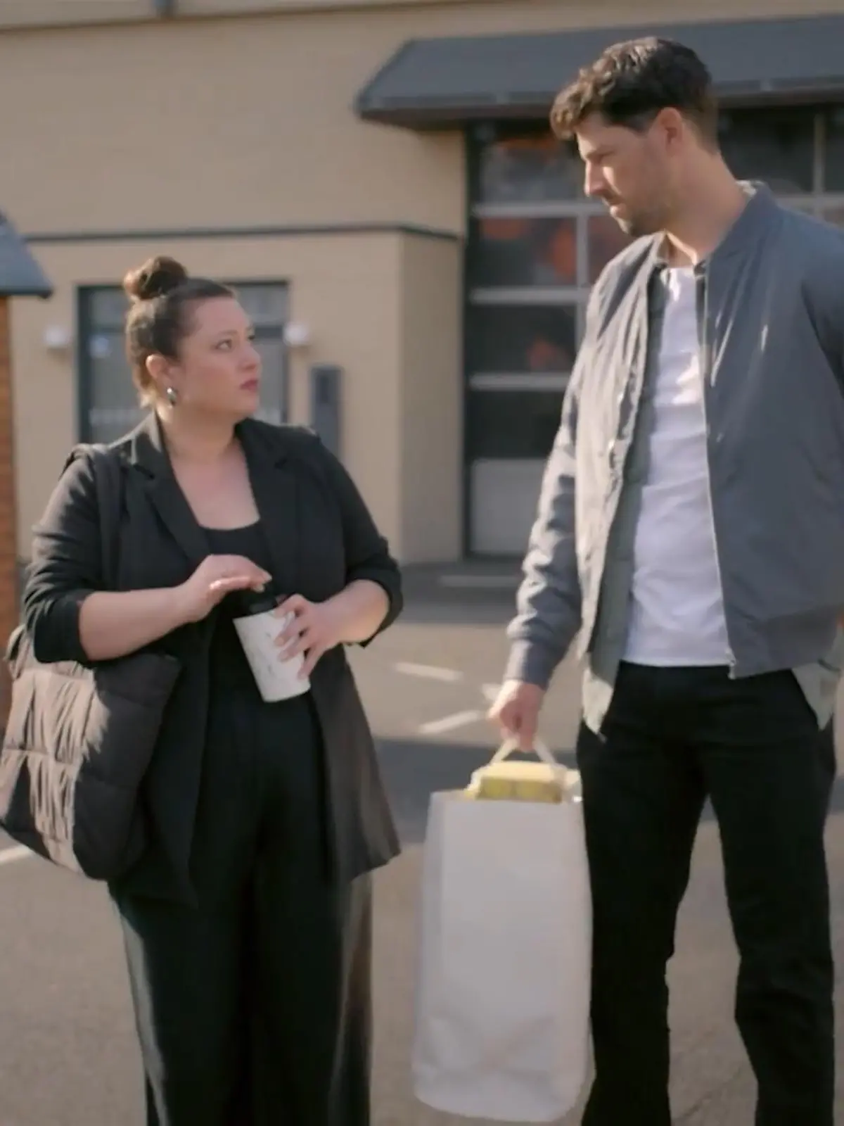 AWZ: Vanessa ist es unangenehm, Jan zu begegnen