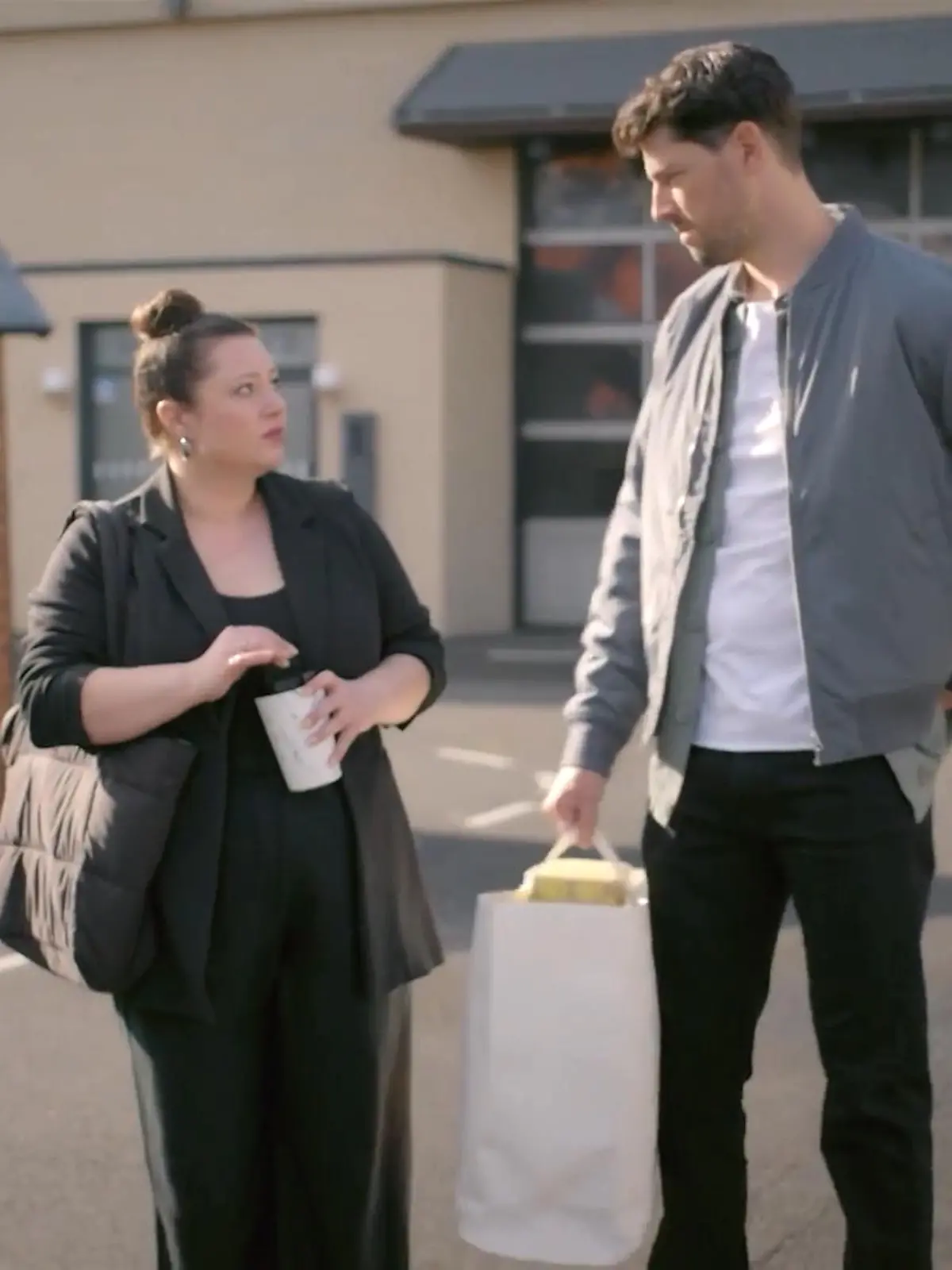 AWZ: Vanessa ist es unangenehm, Jan zu begegnen