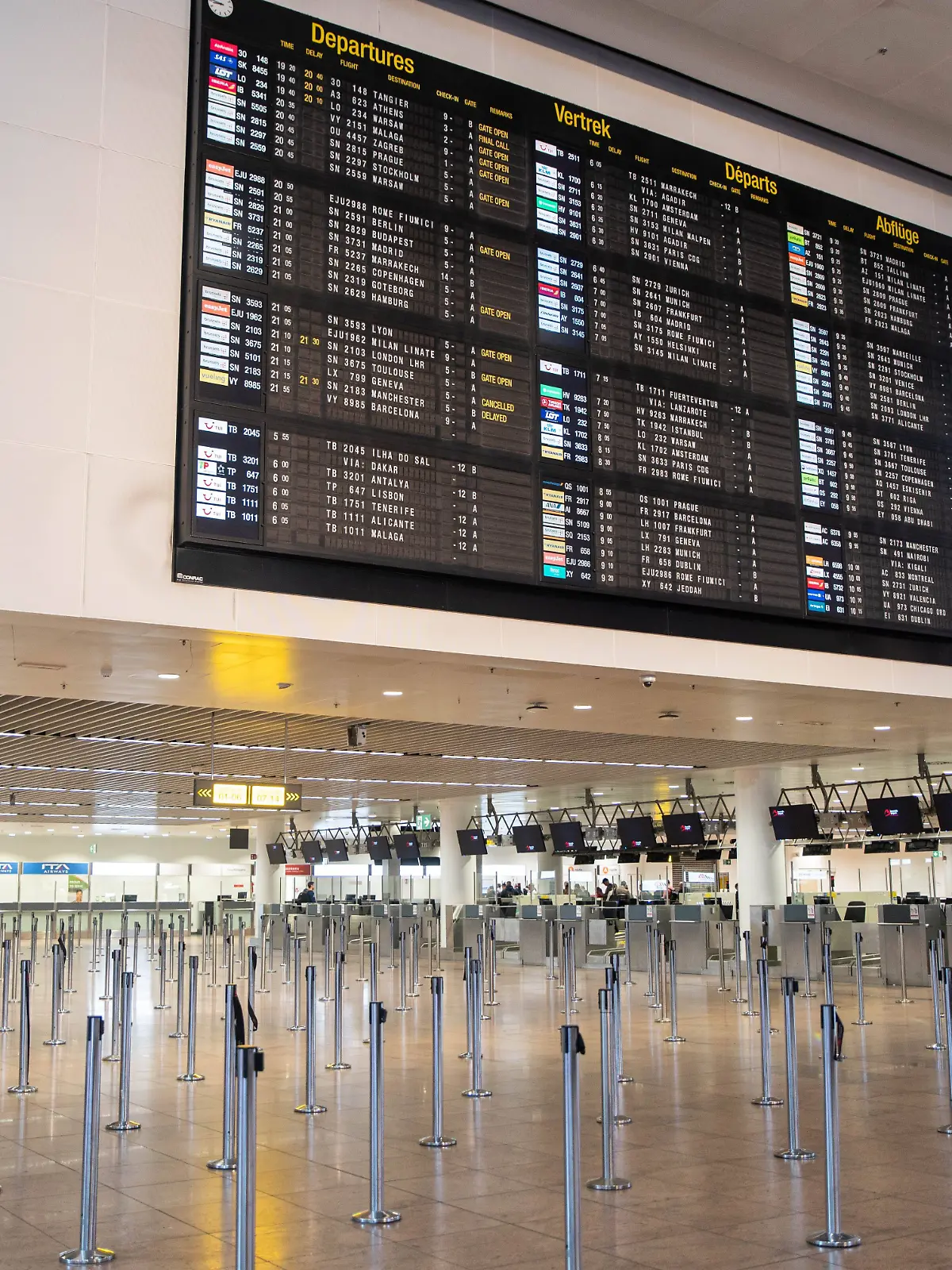 The departure board with canceled and delayed flights in Brussels Airport on Wednesday 05 November 2025, in Zaventem. Sk