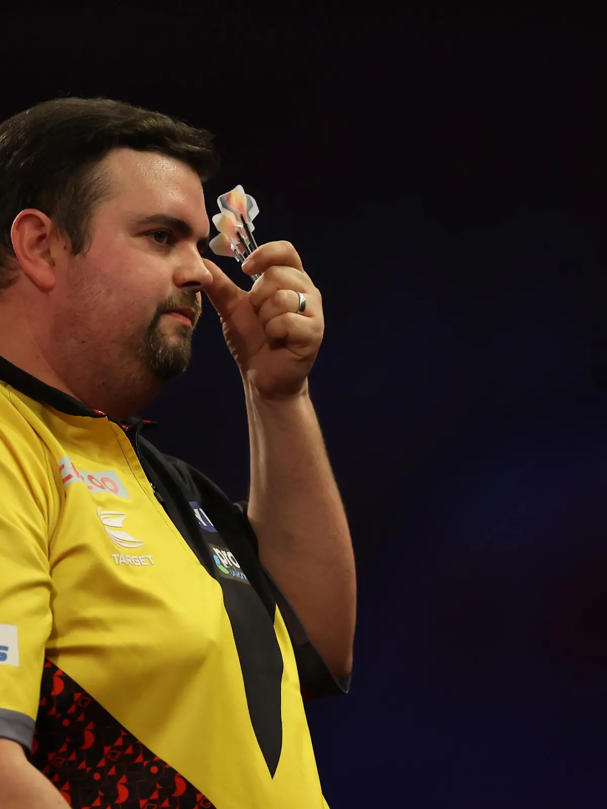2nd January 2023, Alexandra Palace, London, England; 2022/23 PDC Cazoo World Darts Championships Day 15 Semi-Finals; Gabriel Clemens during his match against Michael Smith / action press