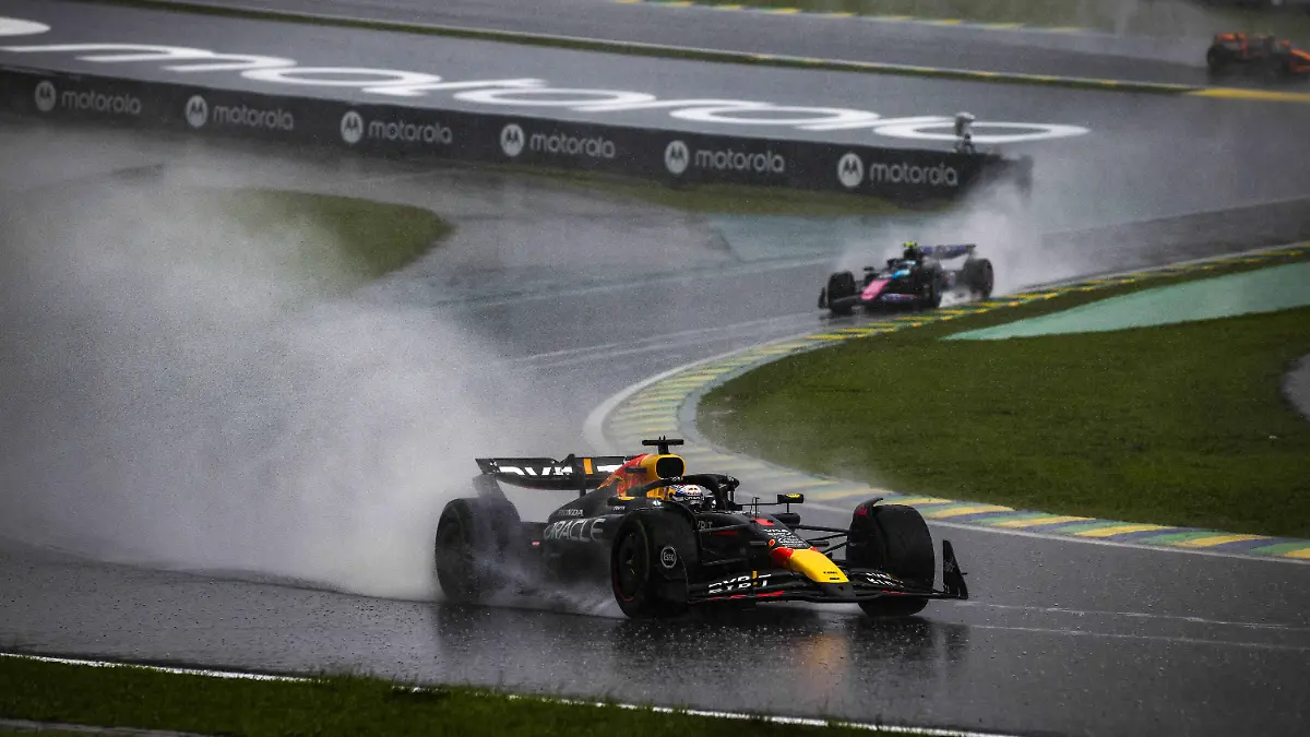 Fährt Max Verstappen in Brasilien vorneweg? Alle Infos zu TV-Übertragung und Live-Stream des Sao-Paulo-GPs 2025 gibt’s hier.