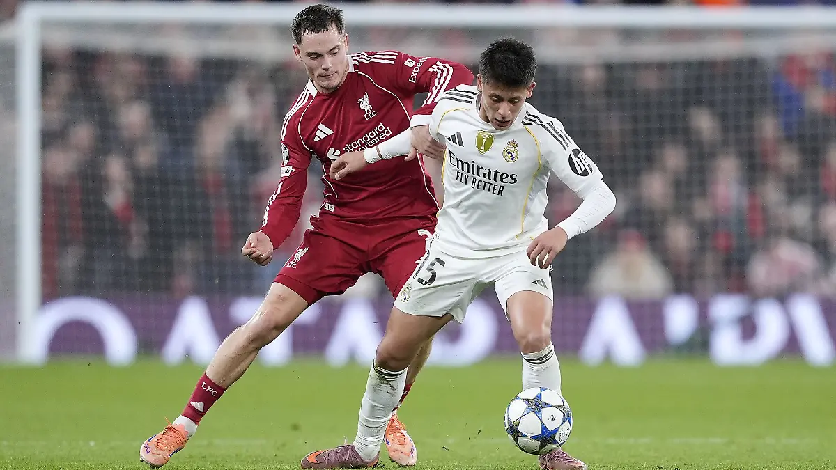 Florian Wirtz (l) überzeugte mit einer starken Leistung.