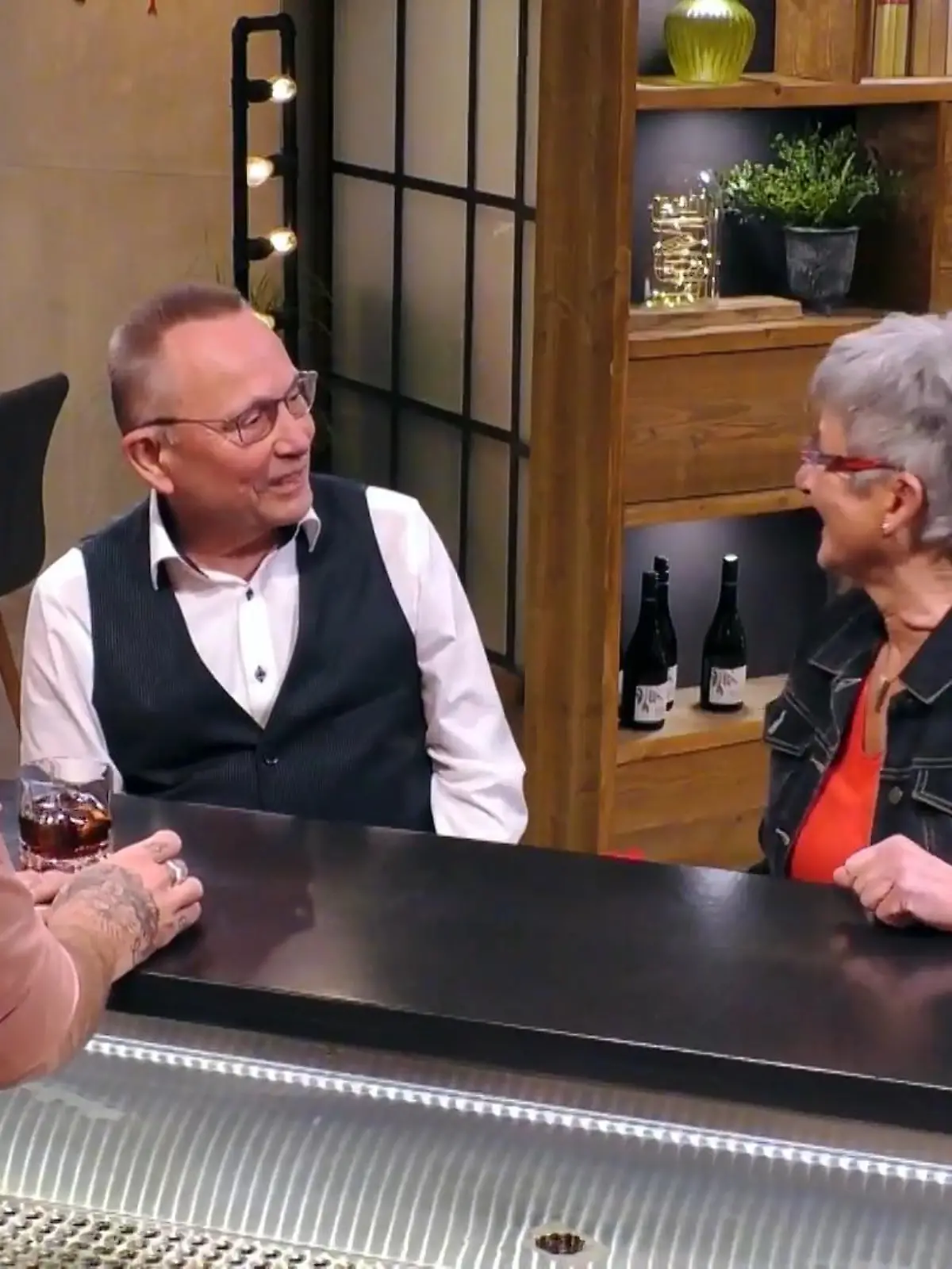 Bild zu: "Werners erste Frau hieß auch Monika"