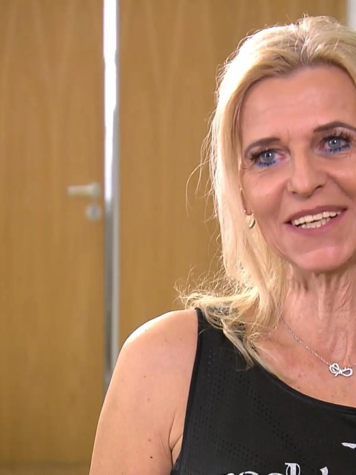 Bild zu: "Christiane und ihre Shoppingbegleitung sind ein super Team"