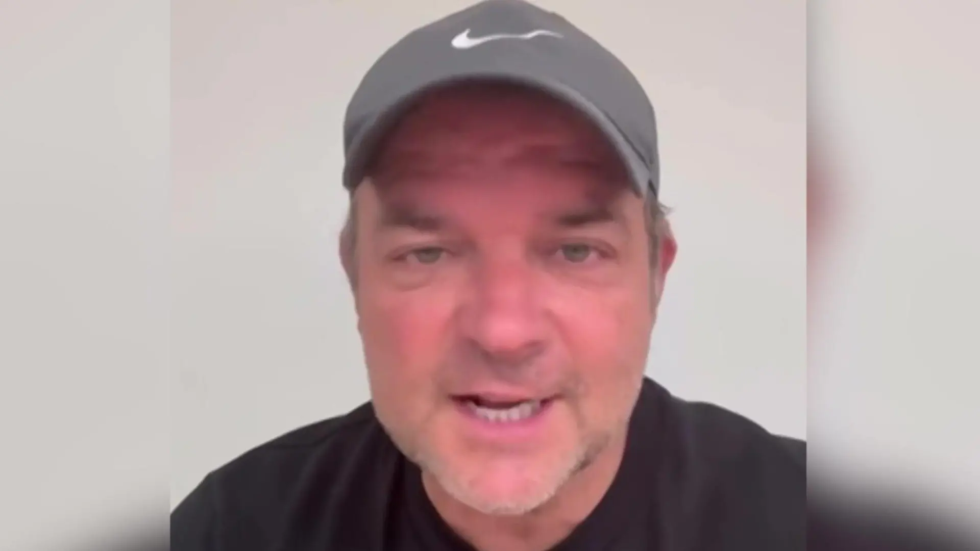 Martin Rütter macht Schluss! Damit schockt der Hundeprofi seine Fans 2026 gibt es die große Abschiedstour!