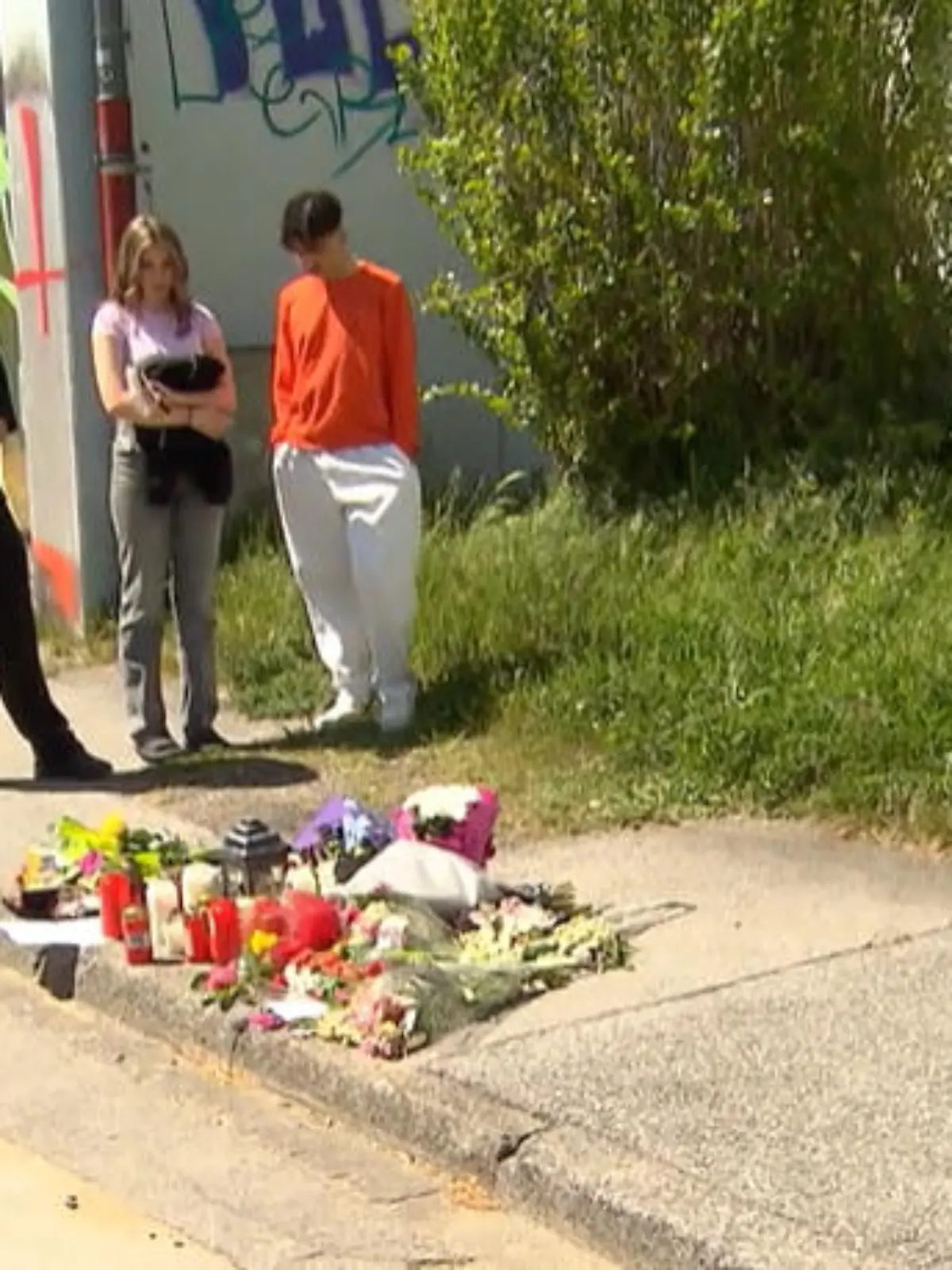 Bild zu: "Entsetzen in Menden: Warum musste Tolga sterben?"