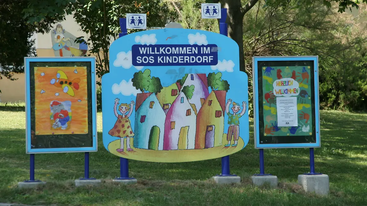 Hinterbrühl bei Wien 03 06 2005 SOS Kinderdorf