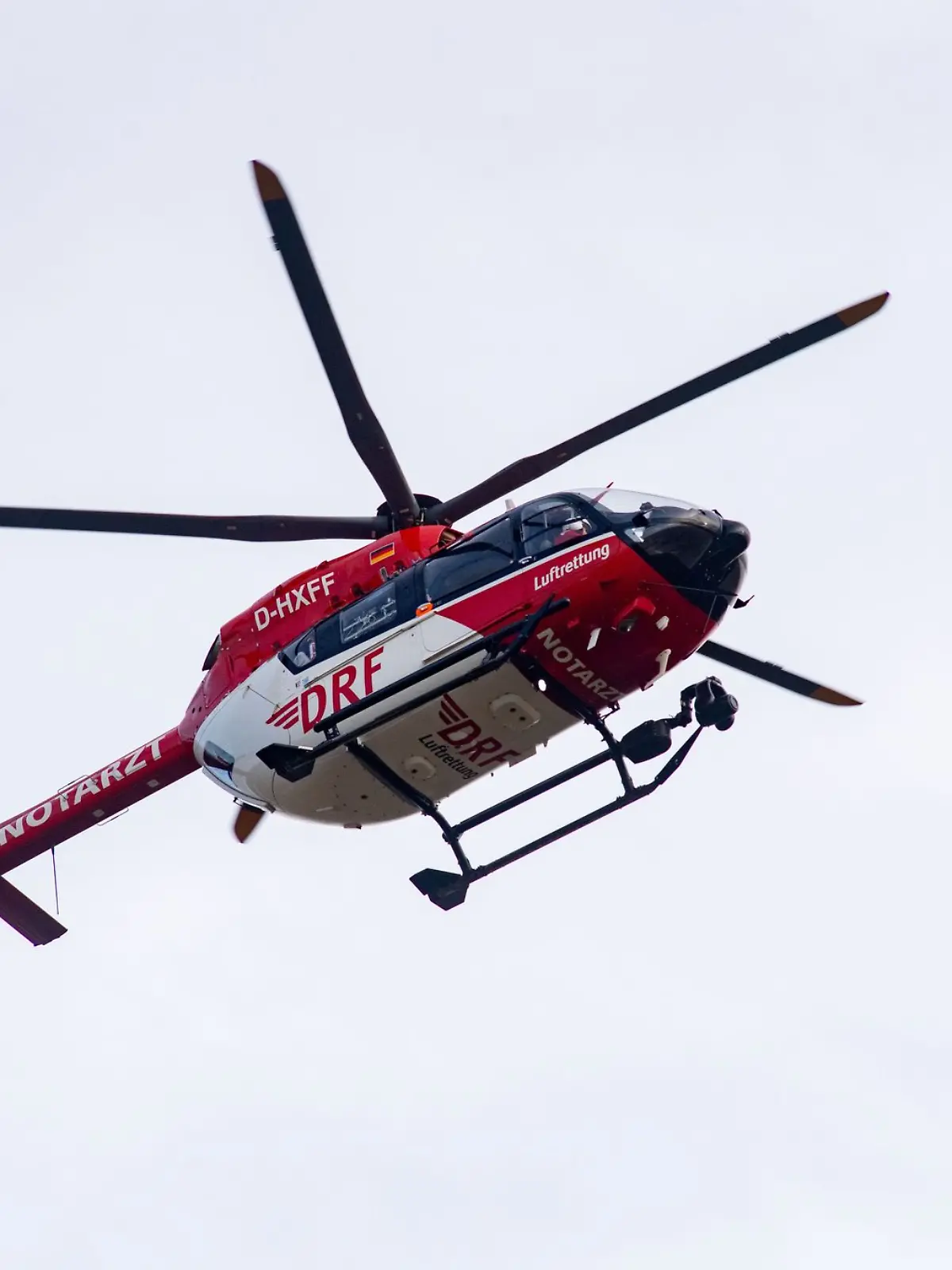 Bild zu: "Schwangere nach Autounfall in Lebensgefahr"