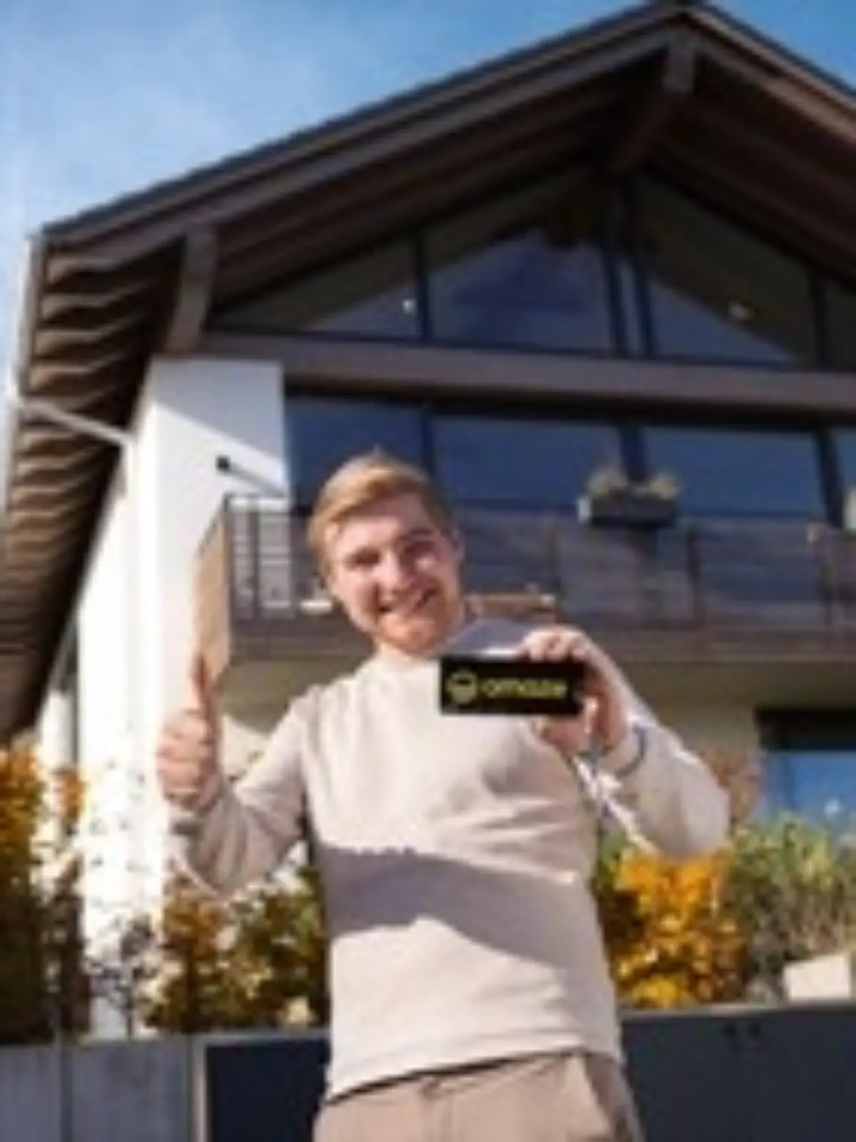 Bild zu: "21-Jähriger gewinnt Luxusvilla – mit 25 Euro-Los!"