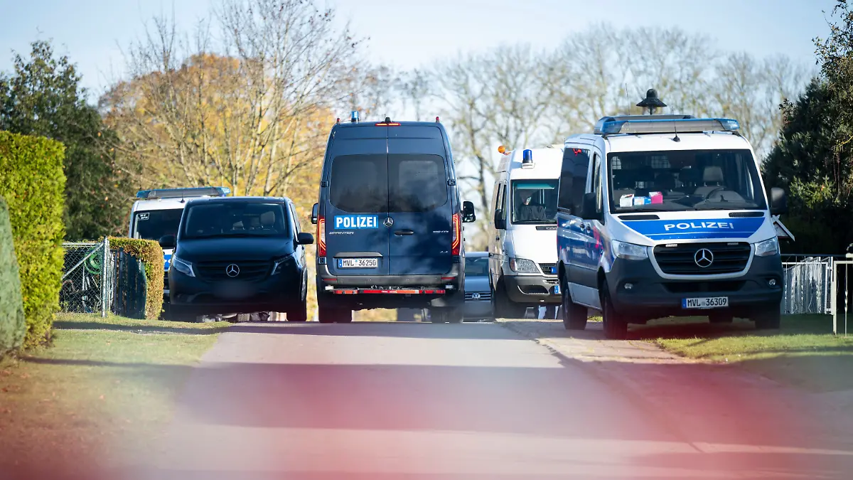Gleich mehrere Objekte wurden am Donnerstag durchsucht.