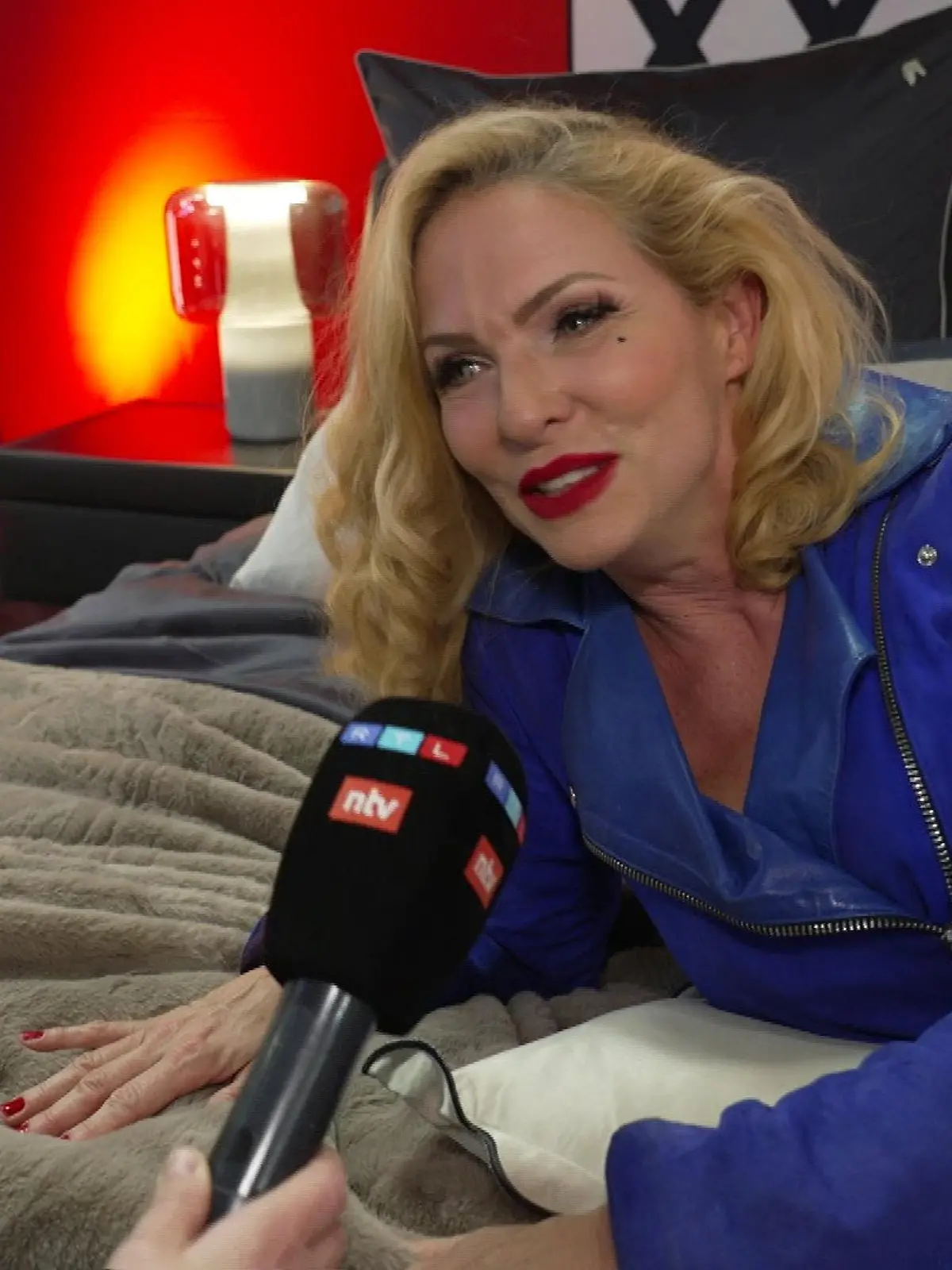 Bild zu: "Sexy ist anders! Sonya Kraus verrät, wie sie nachts schläft"