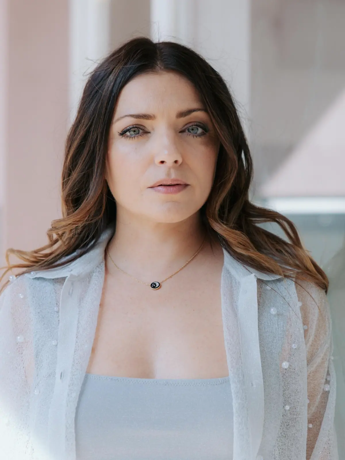 Anne Menden verabschiedet sich bei GZSZ jetzt in die Baby-Pause.