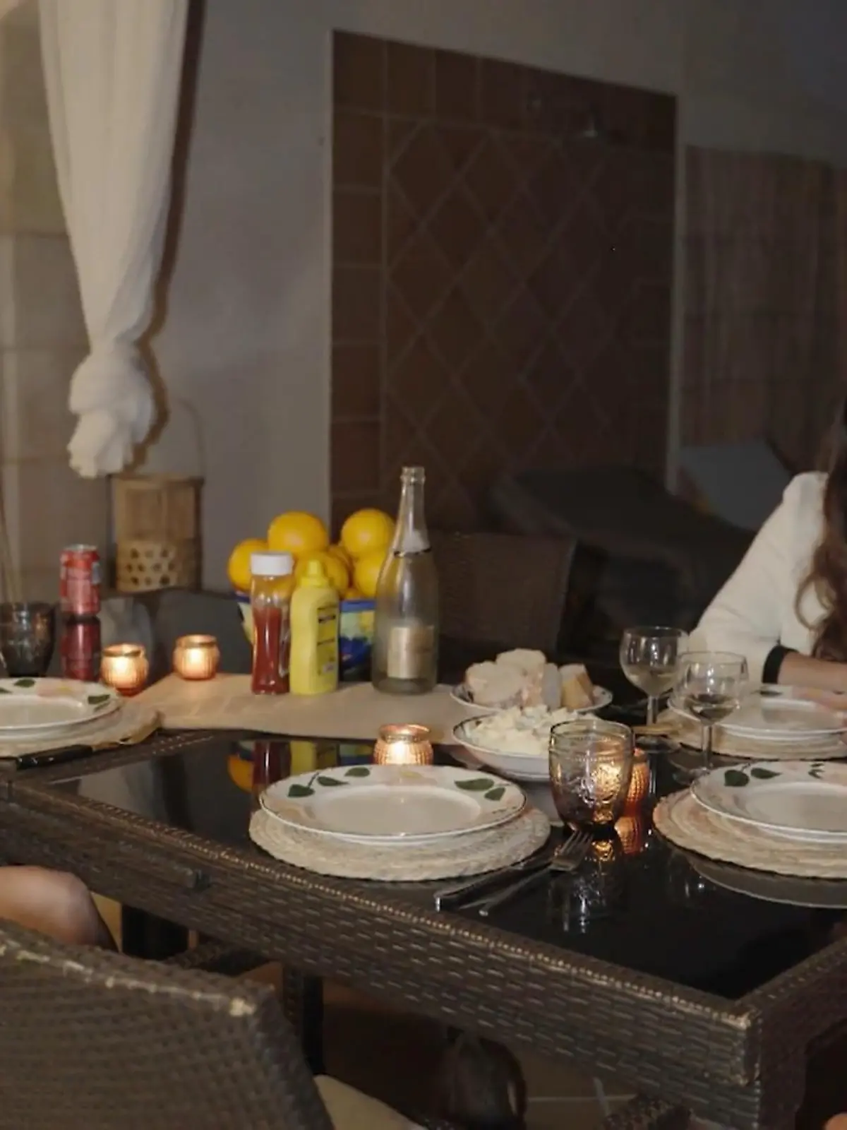 Bild zu: "Mike will Heidis Schwester von ihrer Liebe überzeugen"