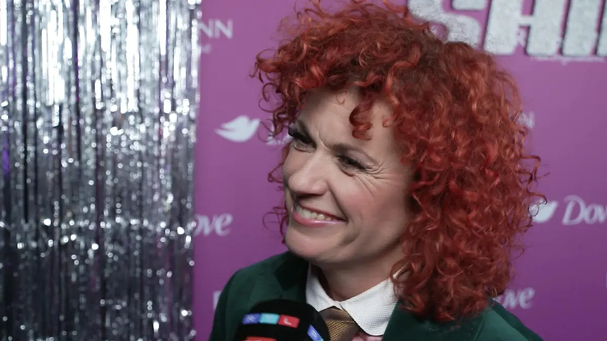 Schwer verliebte Lucy Diakovska schwebt auf Wolke Sieben „Ich werde auf Händen getragen!"