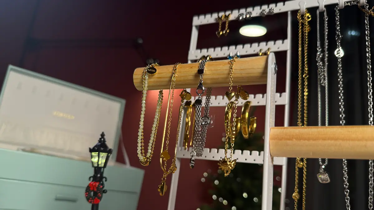 Glitzer und Glamour hinter 24 Türchen