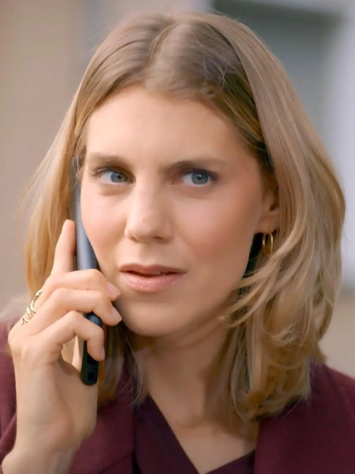 Unter uns: Stella erfährt, dass Patrizia Bigamie begangen hat