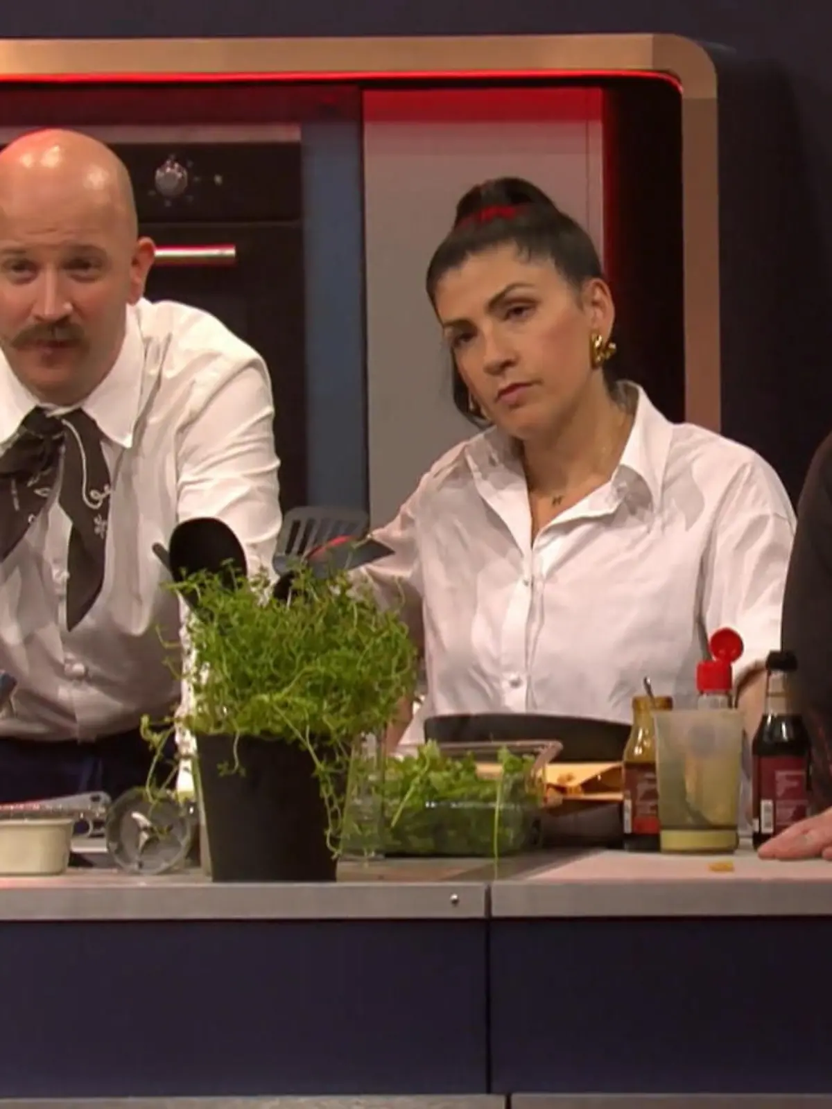 Bild zu: "Haya Molcho hat einige Kritikpunkte für Team Elif"