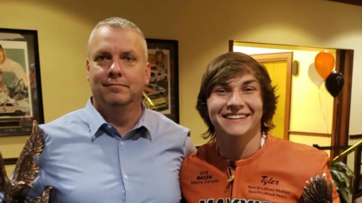 Der 25-jährige nationale Kart-Rennmeister Tyler Weaver wurde vor den Augen seiner Verlobten bei einem „gezielten“ Einbruch in sein Haus ermordet.